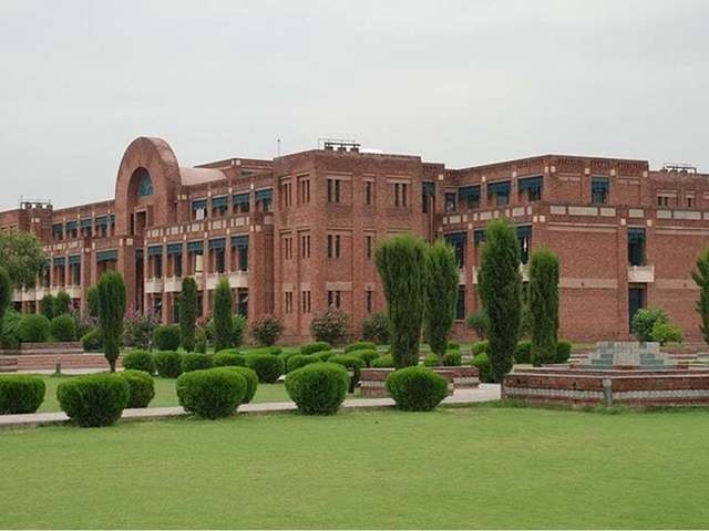 IIUI Celebrates Grant from KSA for Employee Relief