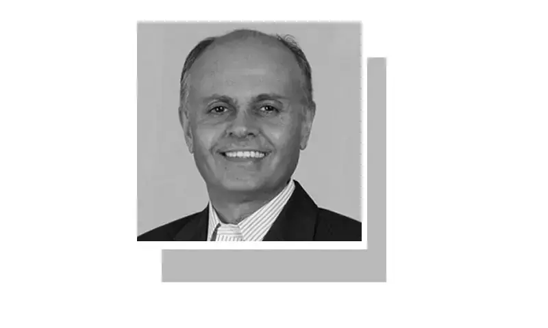 Pakistan’s Industrial Strategy Emphasizes Tariff Cuts and Competitiveness Pakistan’s Industrial Strategy Emphasizes Tariff Cuts and Competitiveness