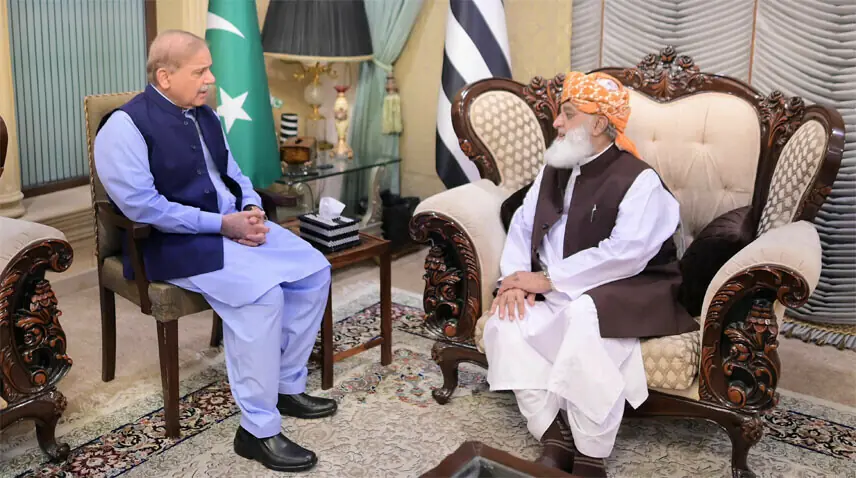 PM Shehbaz Invites JUI-F Chief for Talks to Ease KP Tensions PM Shehbaz Invites JUI-F Chief for Talks to Ease KP Tensions