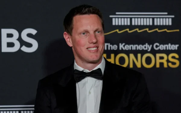 Skydance CEO denies politicizing company despite Trump ties Skydance CEO denies politicizing company despite Trump ties
