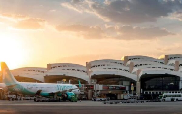 Riyadh Airport Closure Extended Amid Persistent Houthi Attacks