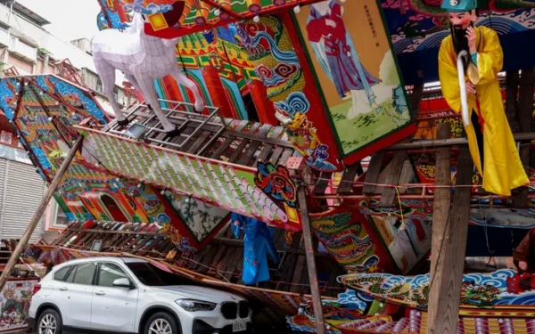 Typhoon Champi Kills One, Injures Over 500 in Taiwan