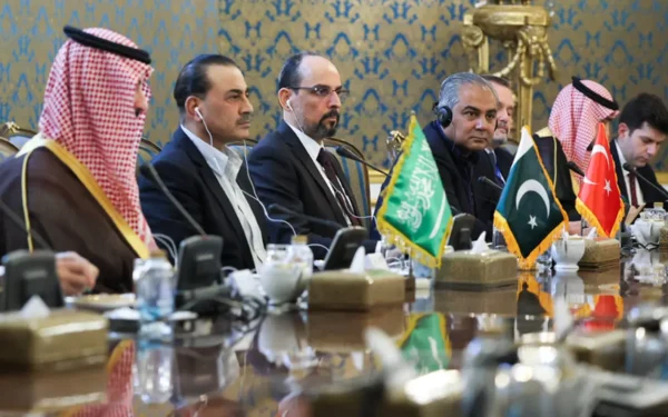 Iran backs unity among Muslim nations in Makkah pact talks