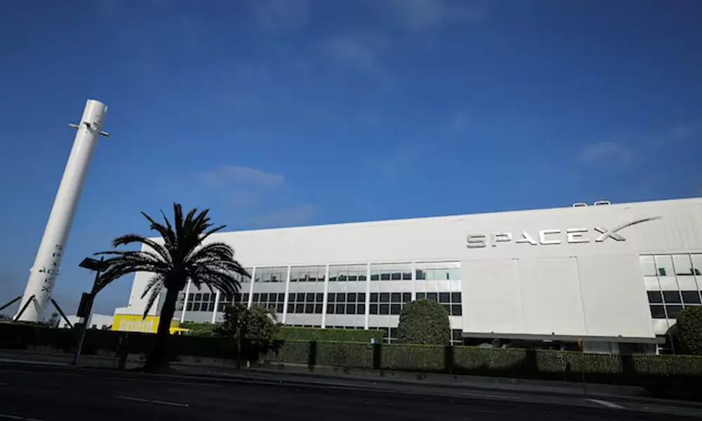 SpaceX Revenue Surges as AI Business Thrives