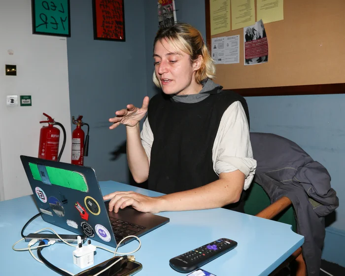 Volunteers Edit Wikipedia Pages on Arms Industry