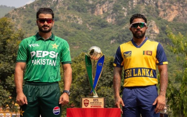 Trophy Unveiled for Pakistan vs Sri Lanka T20I Series Trophy Unveiled for Pakistan vs Sri Lanka T20I Series