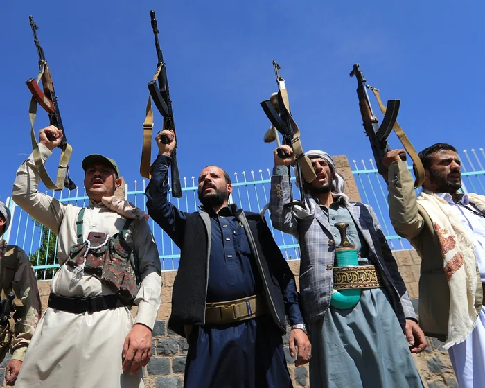 UAE Agrees to Resume Payments to Yemeni Forces Amid Houthi Advances UAE Agrees to Resume Payments to Yemeni Forces Amid Houthi Advances