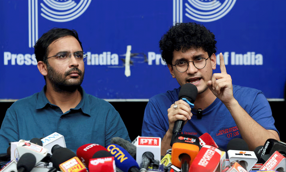 Indian police detain ‘cockroach’ movement leaders over election protests Indian police detain ‘cockroach’ movement leaders over election protests