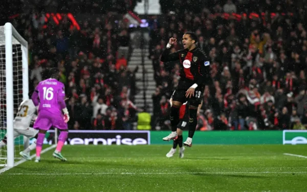 Bournemouth Triumph Over 10-Man AC Milan in Europa League Bournemouth Triumph Over 10-Man AC Milan in Europa League