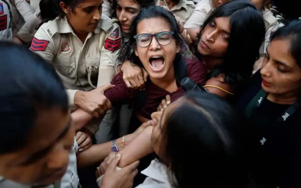 Indian authorities detain ‘cockroach’ movement leaders Indian authorities detain ‘cockroach’ movement leaders