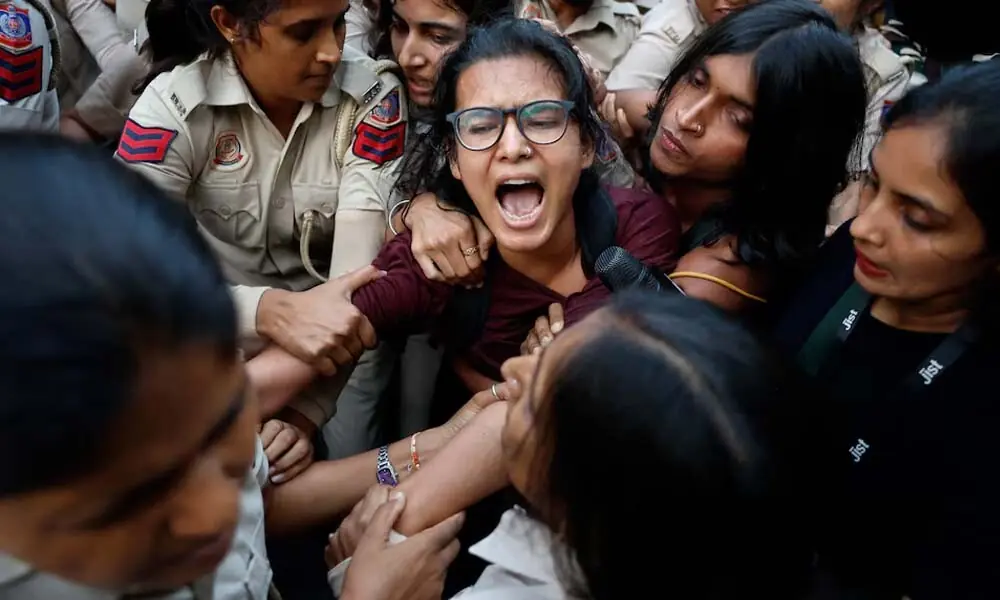 Indian authorities detain ‘cockroach’ movement leaders Indian authorities detain ‘cockroach’ movement leaders