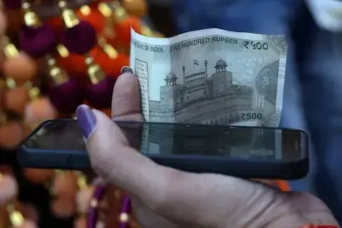 Indian rupee remains stable despite oil price surge Indian rupee remains stable despite oil price surge