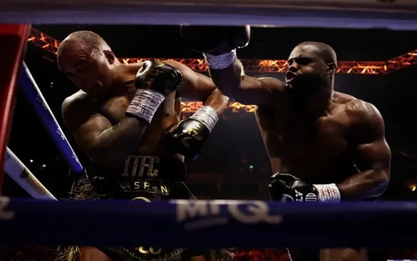 Dubois retains WBO heavyweight title with crushing victory over Wardley Dubois retains WBO heavyweight title with crushing victory over Wardley