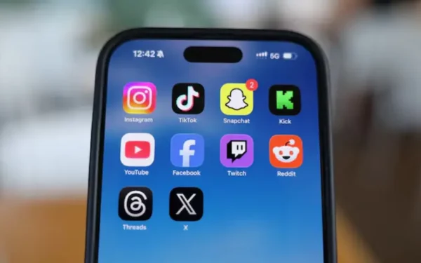 Greece Passes Law Banning Social Media for Under-15s