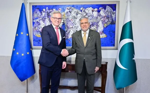 Pakistan’s Foreign Minister Meets EU Commissioner to Strengthen Migration Cooperation Pakistan’s Foreign Minister Meets EU Commissioner to Strengthen Migration Cooperation