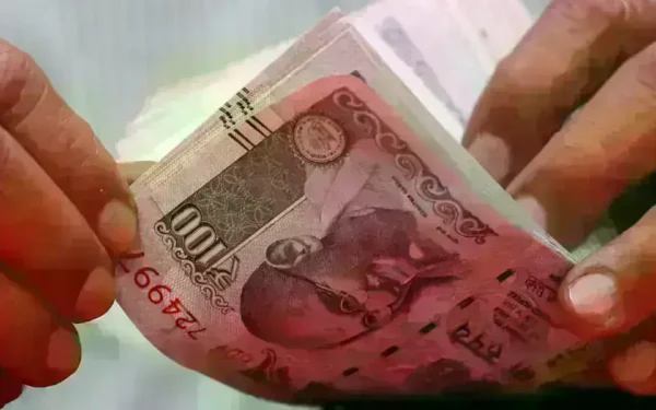 Indian Bonds Set to Decline Amid Rising Oil Prices