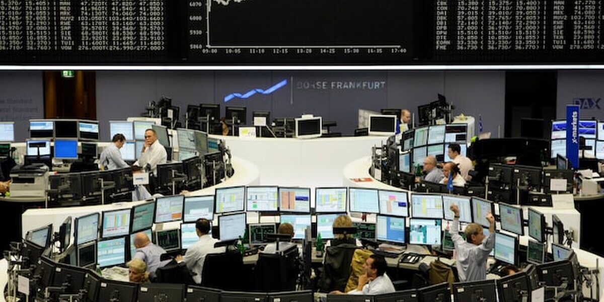 HSBC Earnings Hit European Shares as France Protests Persist HSBC Earnings Hit European Shares as France Protests Persist