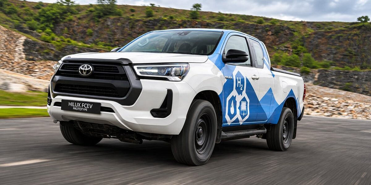 Toyota to Launch Hydrogen-Powered Hilux in 2028 Toyota to Launch Hydrogen-Powered Hilux in 2028