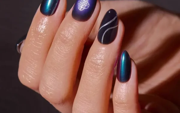 KPop Demon Hunters Fans Can Now Express Fandom with HUNTR/X Nail Art KPop Demon Hunters Fans Can Now Express Fandom with HUNTR/X Nail Art