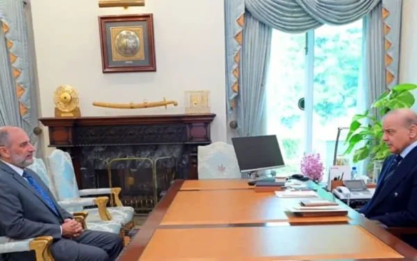 PM Shehbaz Meets Makkah Alliance Secretary-General to Discuss Defence Cooperation
