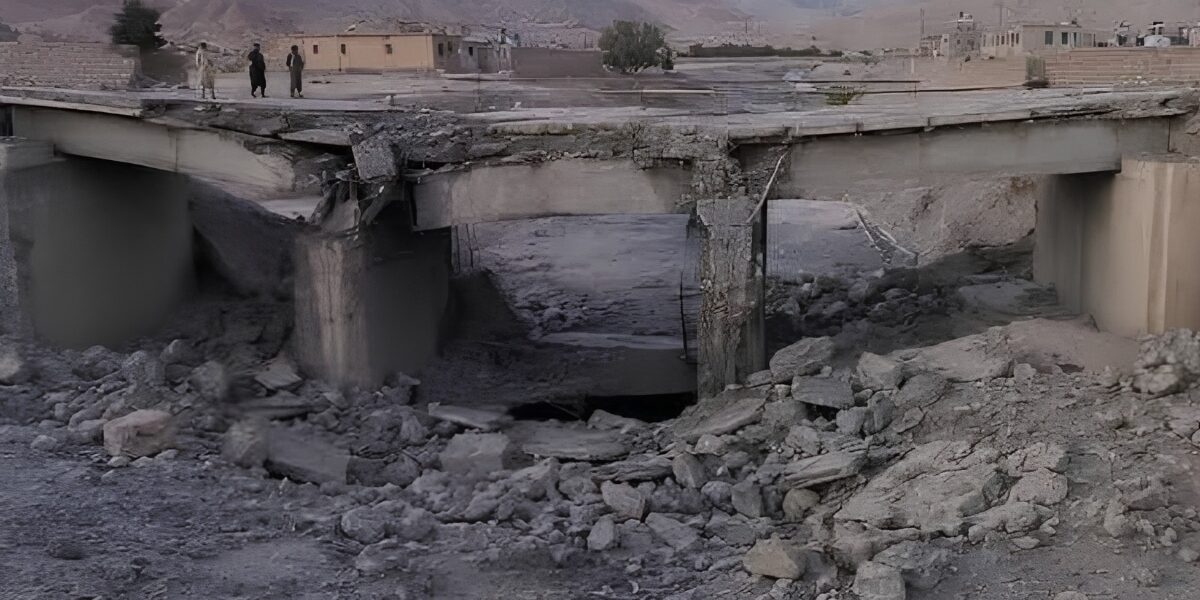 Two Bridges Destroyed on Quetta-Karachi Highway in Late-Night Explosions Two Bridges Destroyed on Quetta-Karachi Highway in Late-Night Explosions