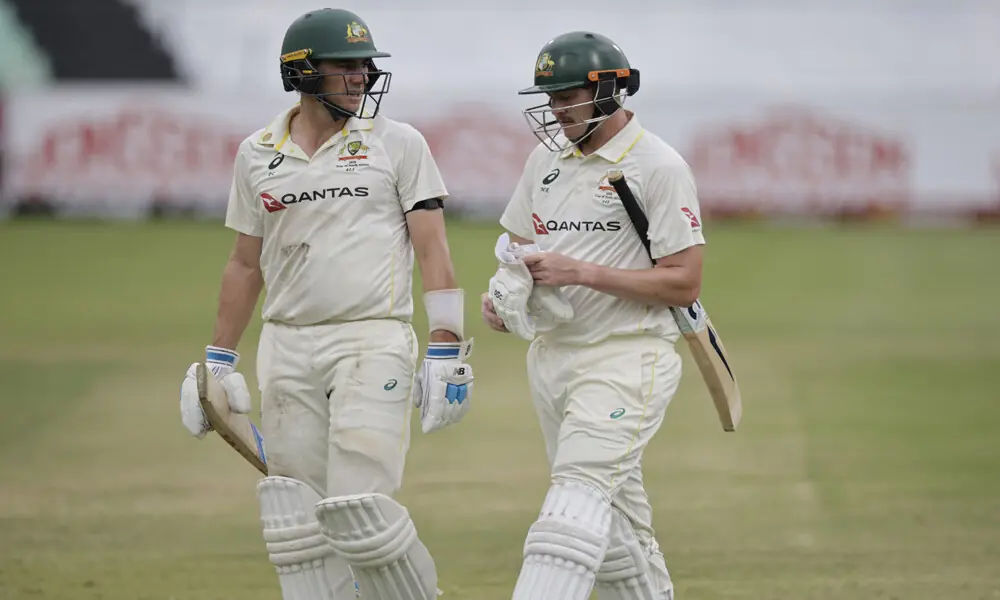Australia fight back in first test against South Africa Australia fight back in first test against South Africa