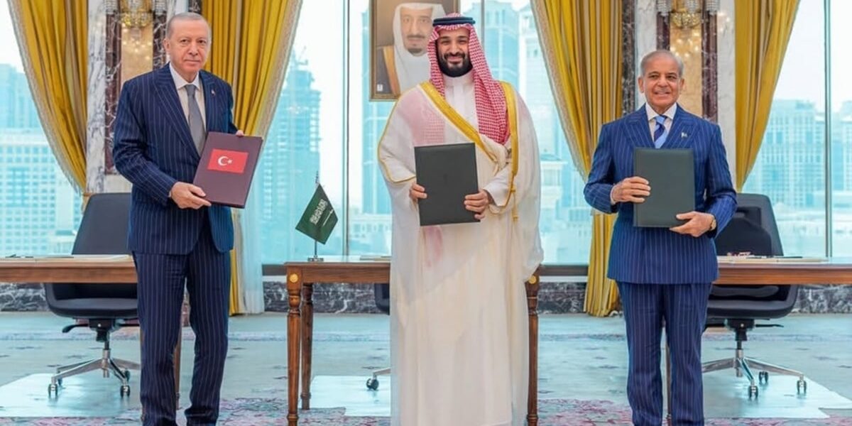 US Congressman Praises Makkah Defense Alliance as ‘NATO of Middle East’ US Congressman Praises Makkah Defense Alliance as ‘NATO of Middle East’