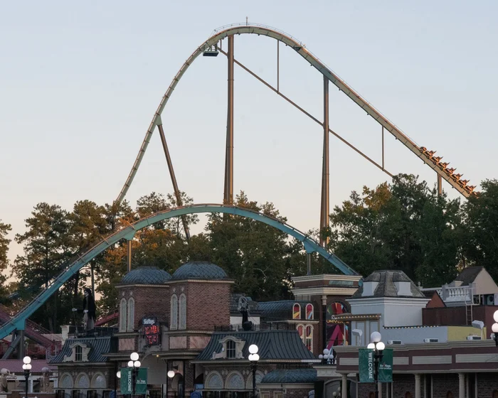 Man Dies After Being Ejected from Six Flags Rollercoaster Man Dies After Being Ejected from Six Flags Rollercoaster